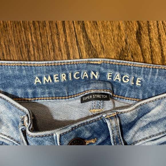 American Eagle Womens Blue Jegging Distressed Frayed Denim Jeans Size 2 Short - Picture 4 of 6
